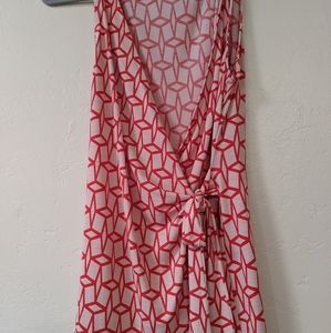 41 Hawthorn Red and Pink Geometric Tank Top